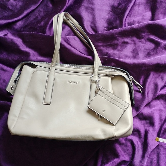 Nine West beige shoulder bag - Picture 2 of 10